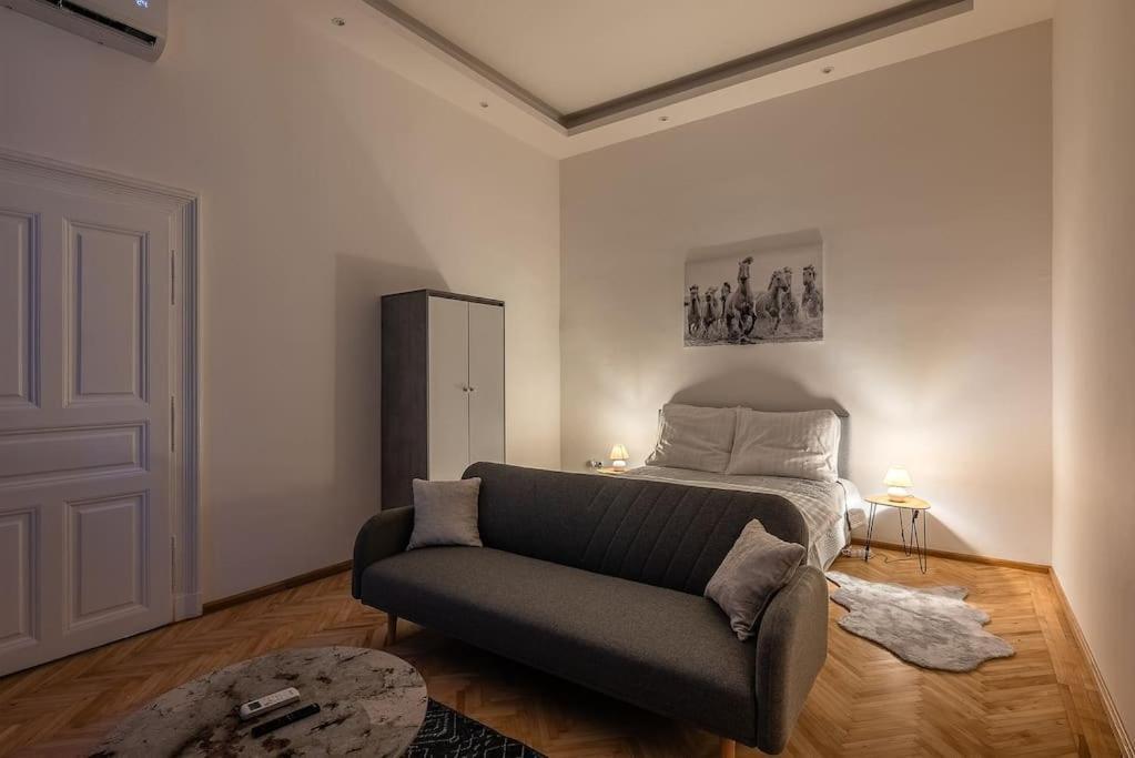 Dizsu'S Place Budapeşte Dış mekan fotoğraf